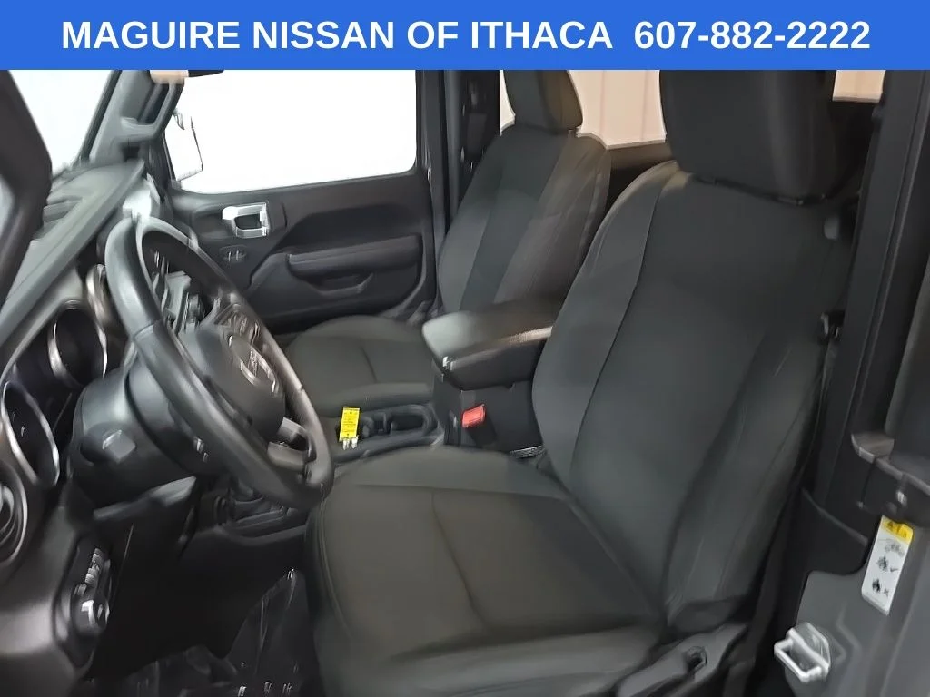 Used 2019 Gray Jeep Sport S image 28
