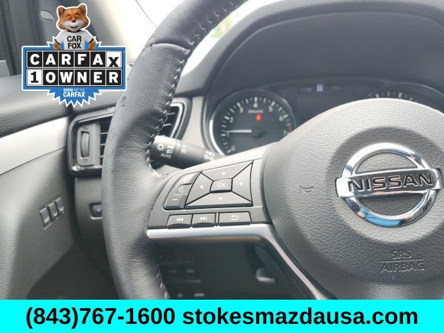 Used 2020 Gray Nissan SL image 4