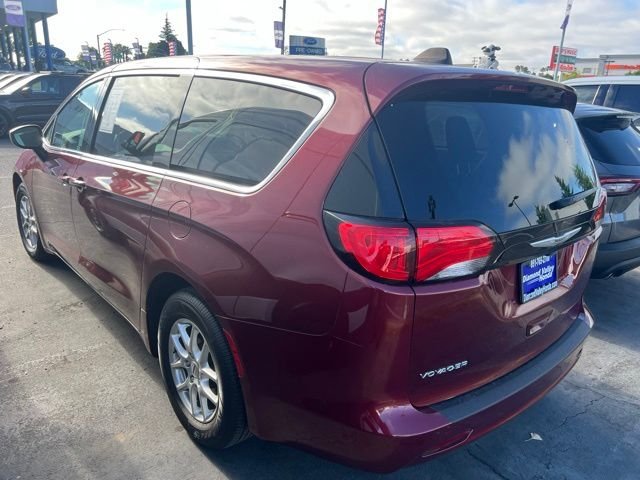 Used 2023 Red Chrysler LX image 11