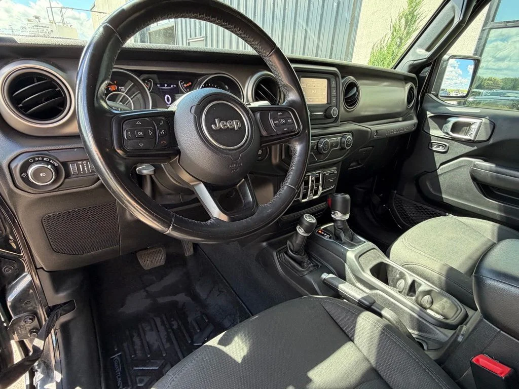 Used 2020 Black Jeep Unlimited Sport S image 7
