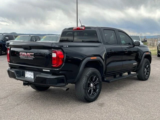 Used 2023 Onyx Black GMC Elevation image 5