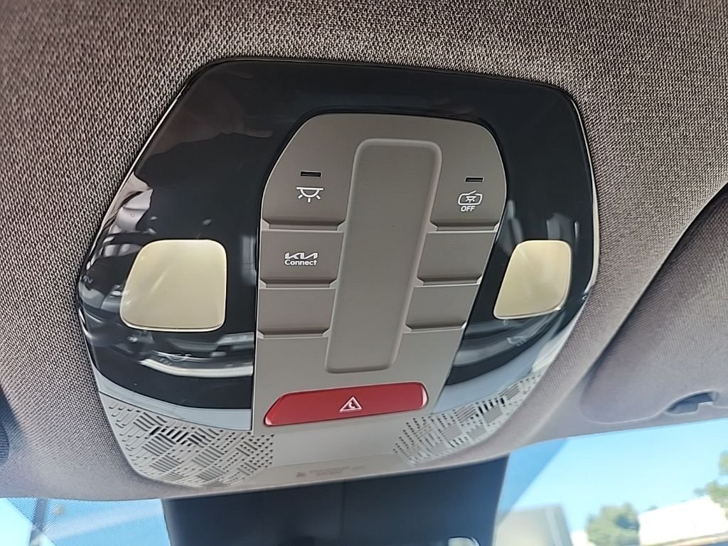 Used 2024 Gray Kia Light image 25