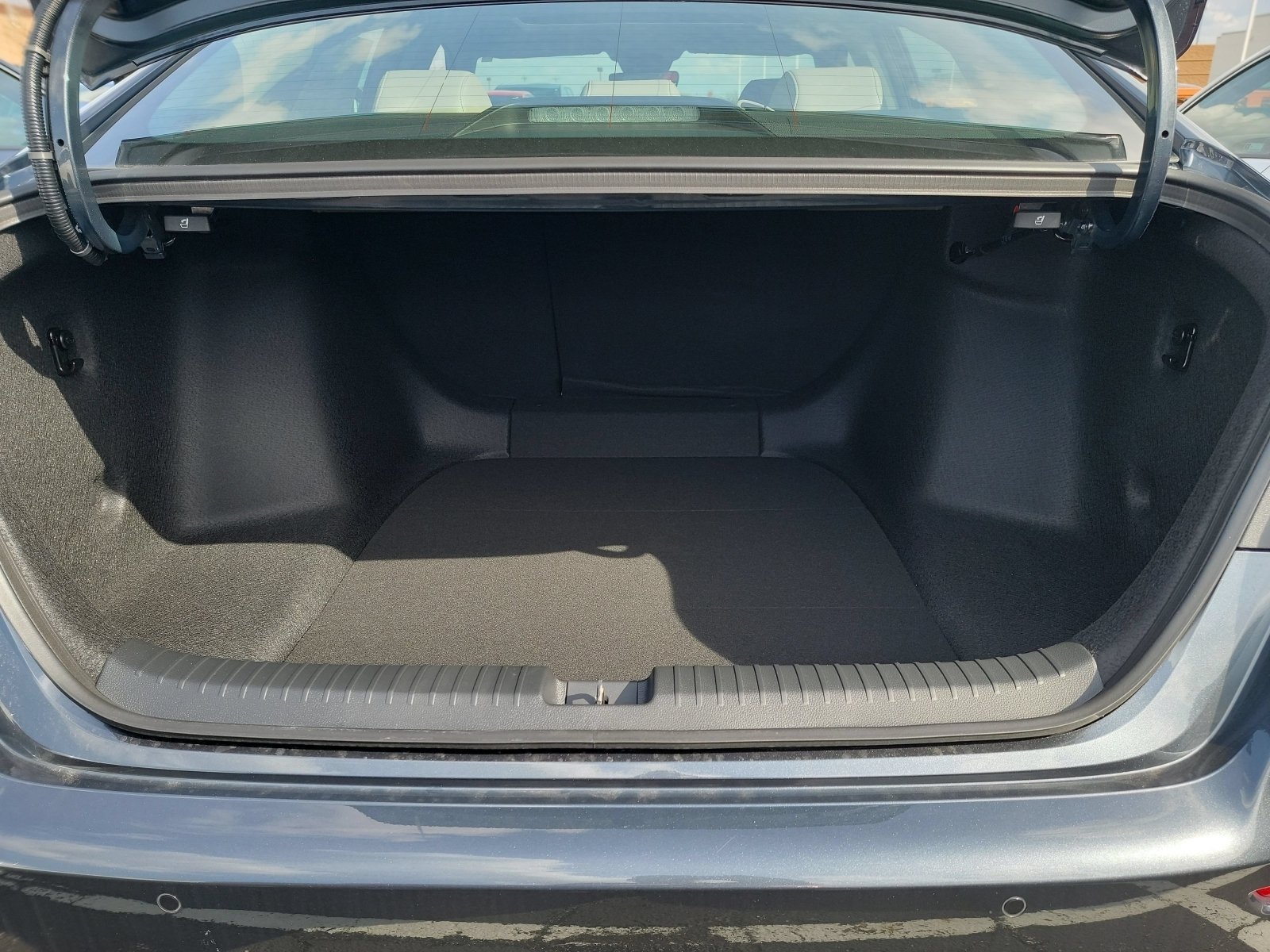 New 2026 Meteorite Gray Metallic Honda Touring image 30
