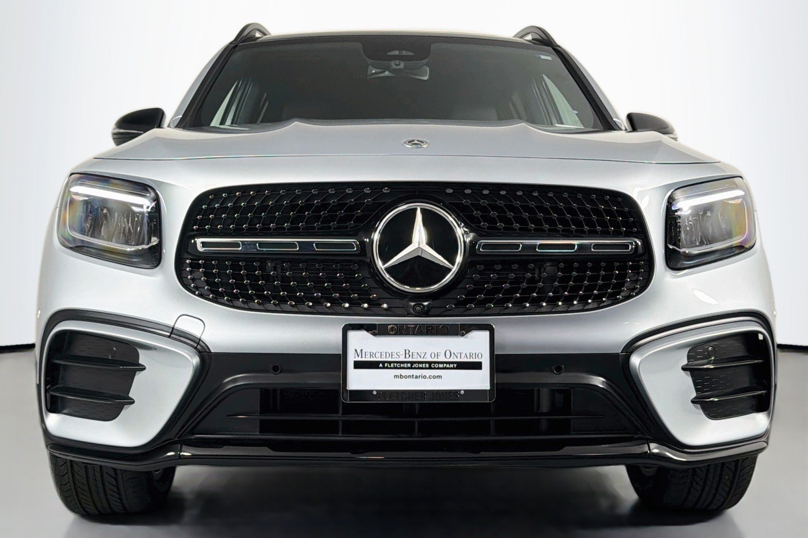 Used 2025 Cirrus Silver Metallic Mercedes-Benz 250 image 2