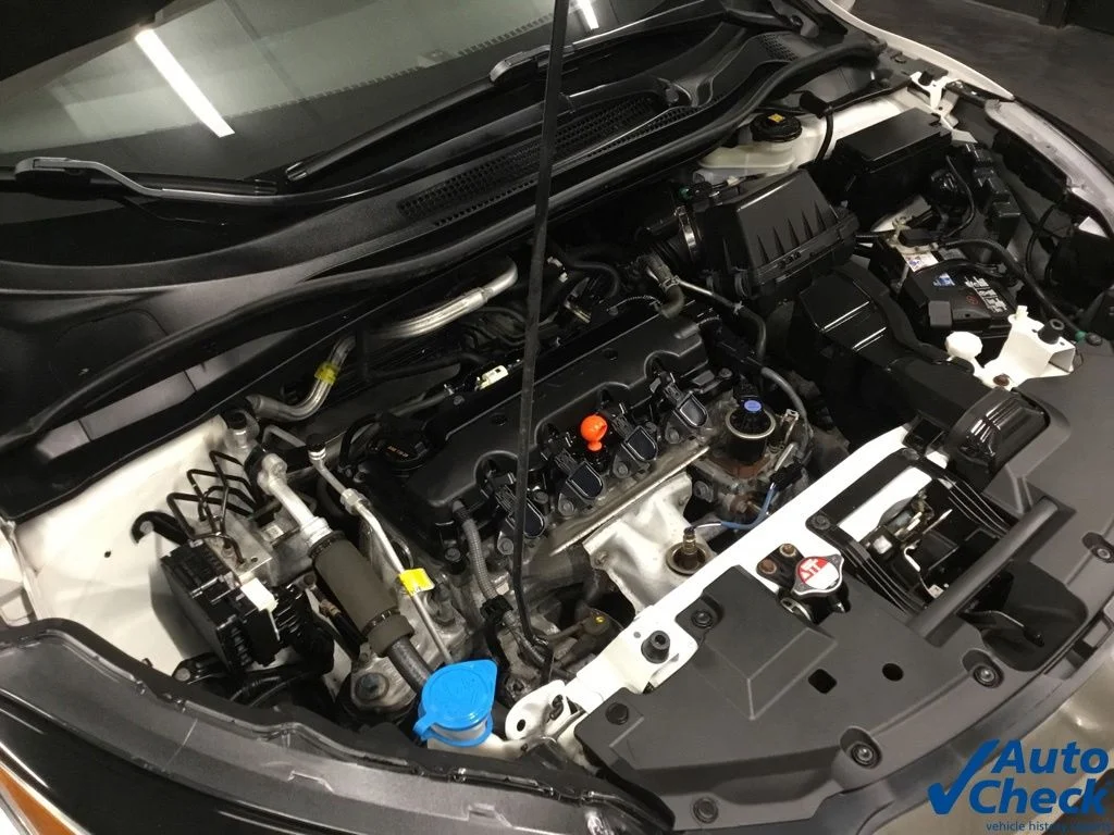 Used 2021 White Honda EX-L image 38
