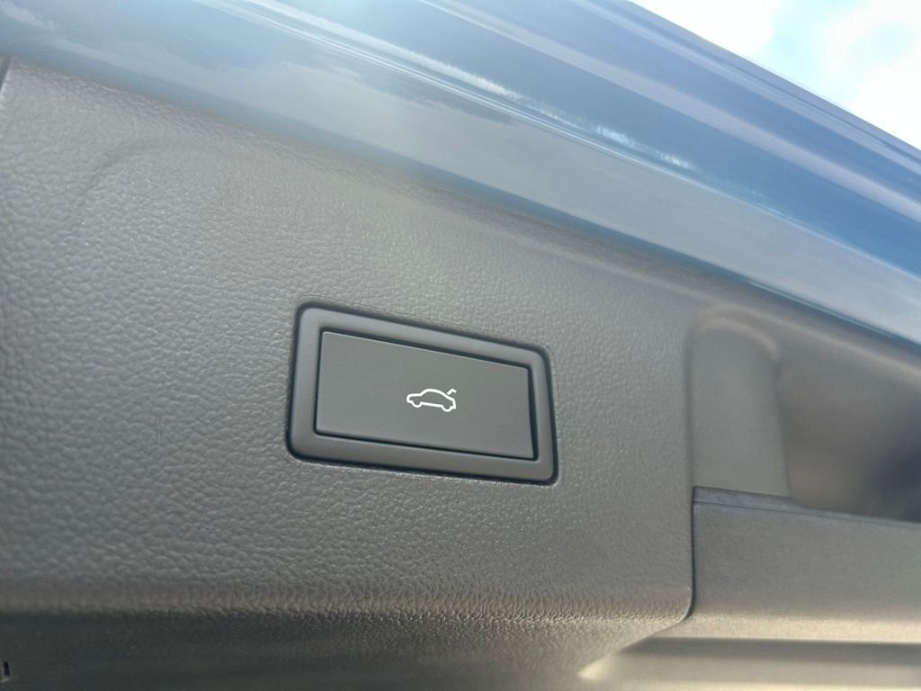 New 2026  Volkswagen 2.0T SE w/Technology image 42