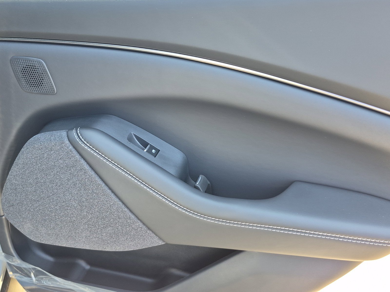 New 2026 Glacier Gray Metallic Tri-coat Ford Premium image 8