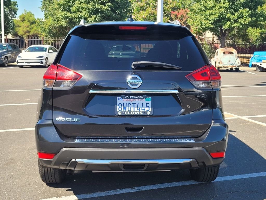 Used 2018 Black Nissan S image 7