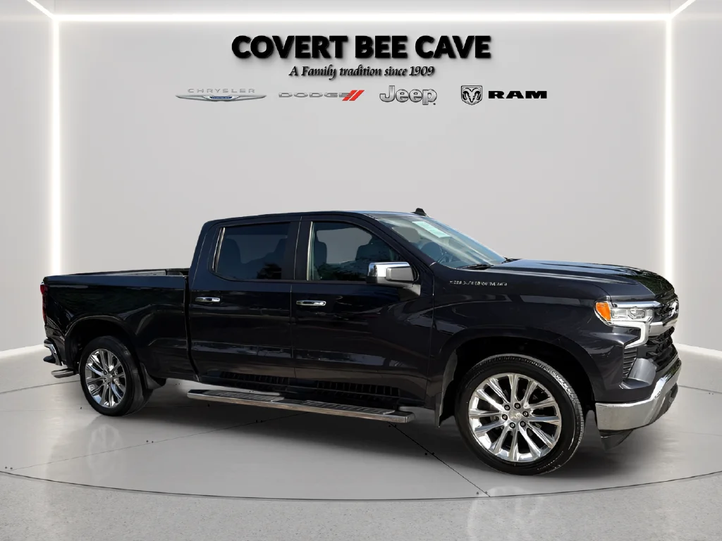 Used 2022 Gray Chevrolet LT image 14