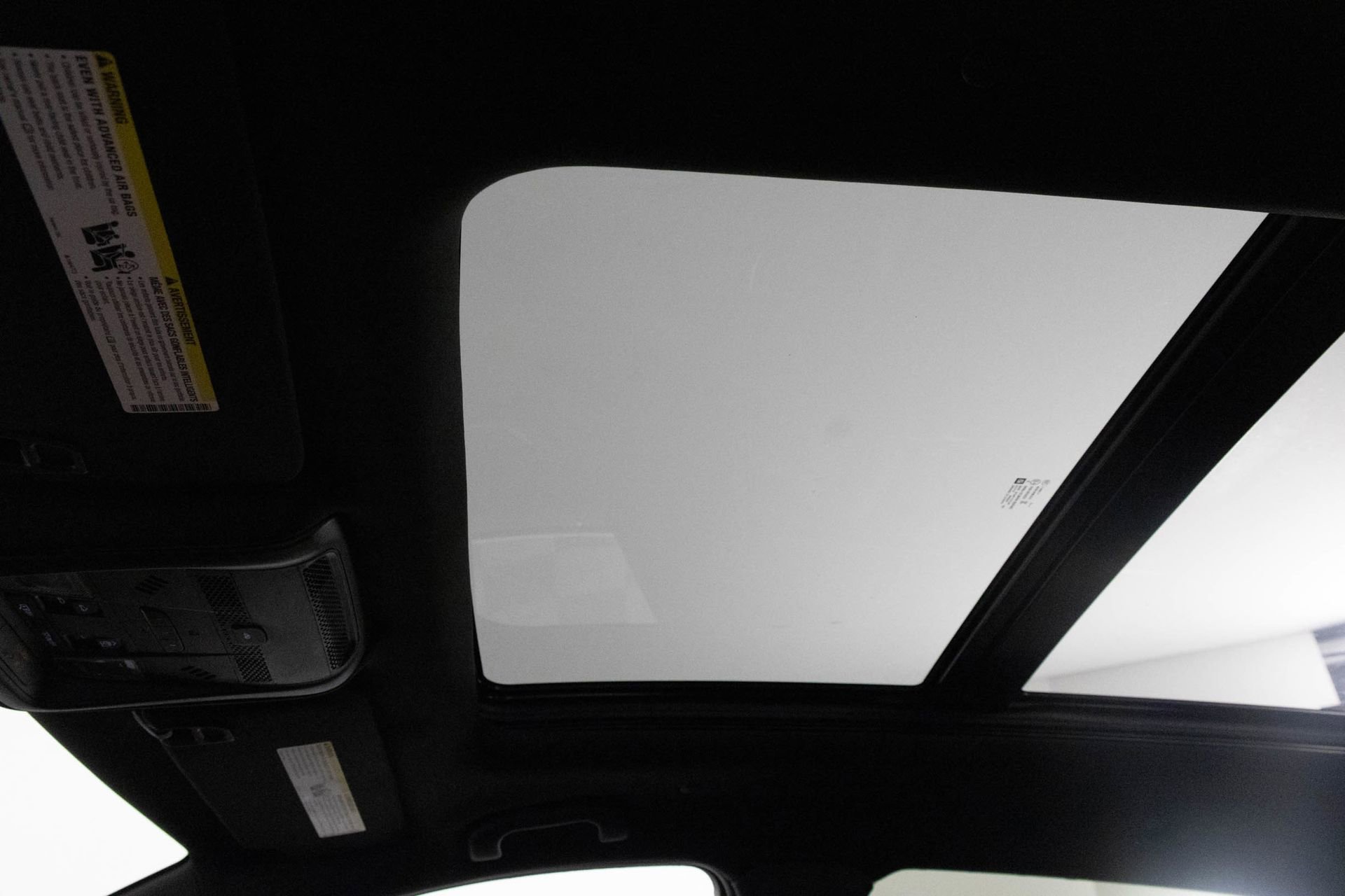 2023 CADILLAC XT5 - Image 32