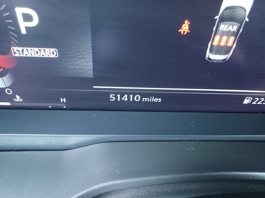 Used 2023 Blue Nissan Platinum image 19