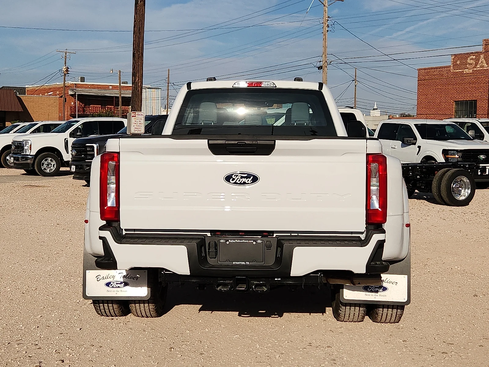 New 2027 Oxford White Ford XL image 6