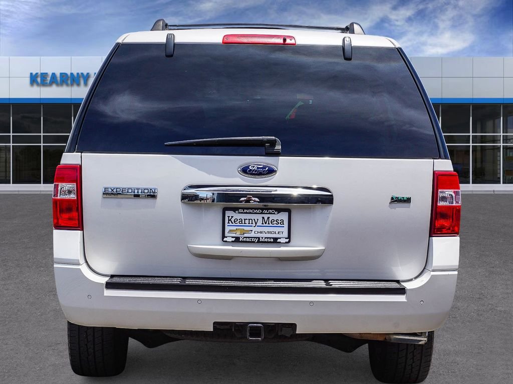 Used 2013 White Ford Limited image 5