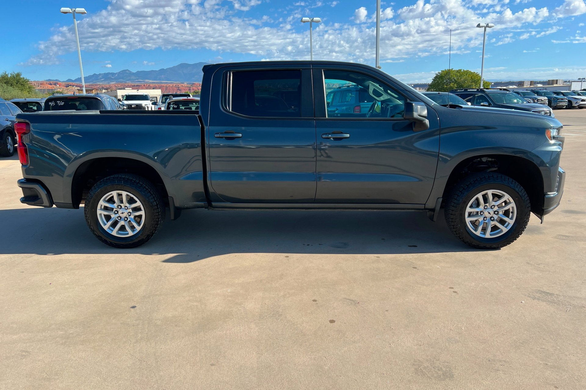 2020 Chevrolet Silverado 1500 RST - Photo 7