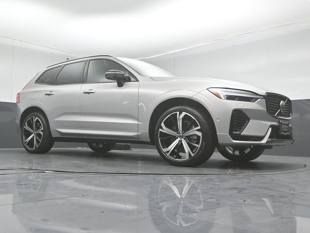 2022 VOLVO XC60 - Image 37