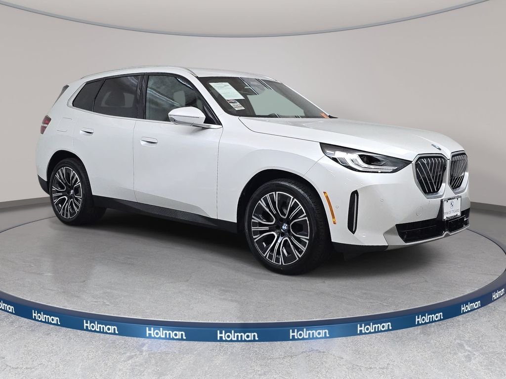 Used 2026 Mineral White Metallic BMW 30 xDrive image 4