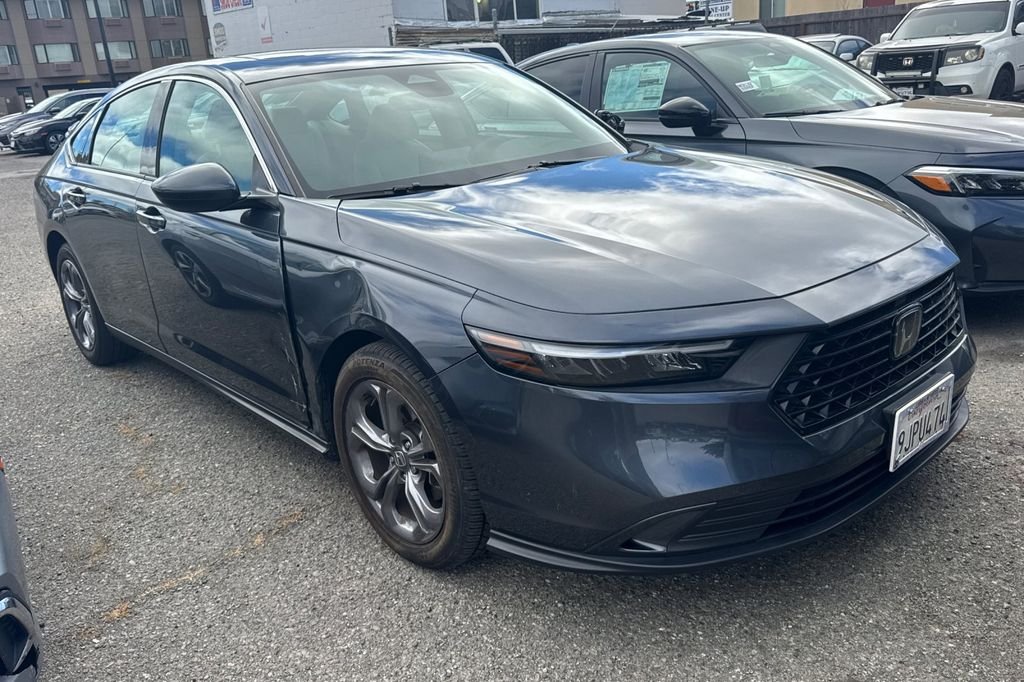 Certified Used 2024  Honda EX image 2