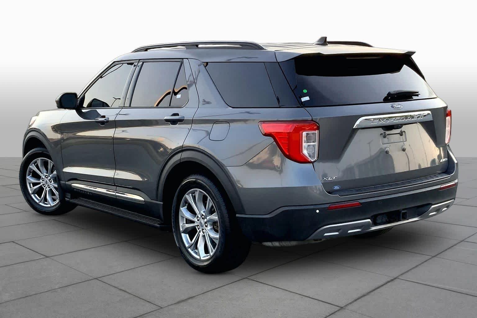 Used 2021 Carbonized Gray Metallic Ford XLT image 12