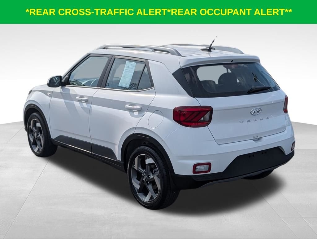 Used 2026 Lunar White Hyundai SEL image 9