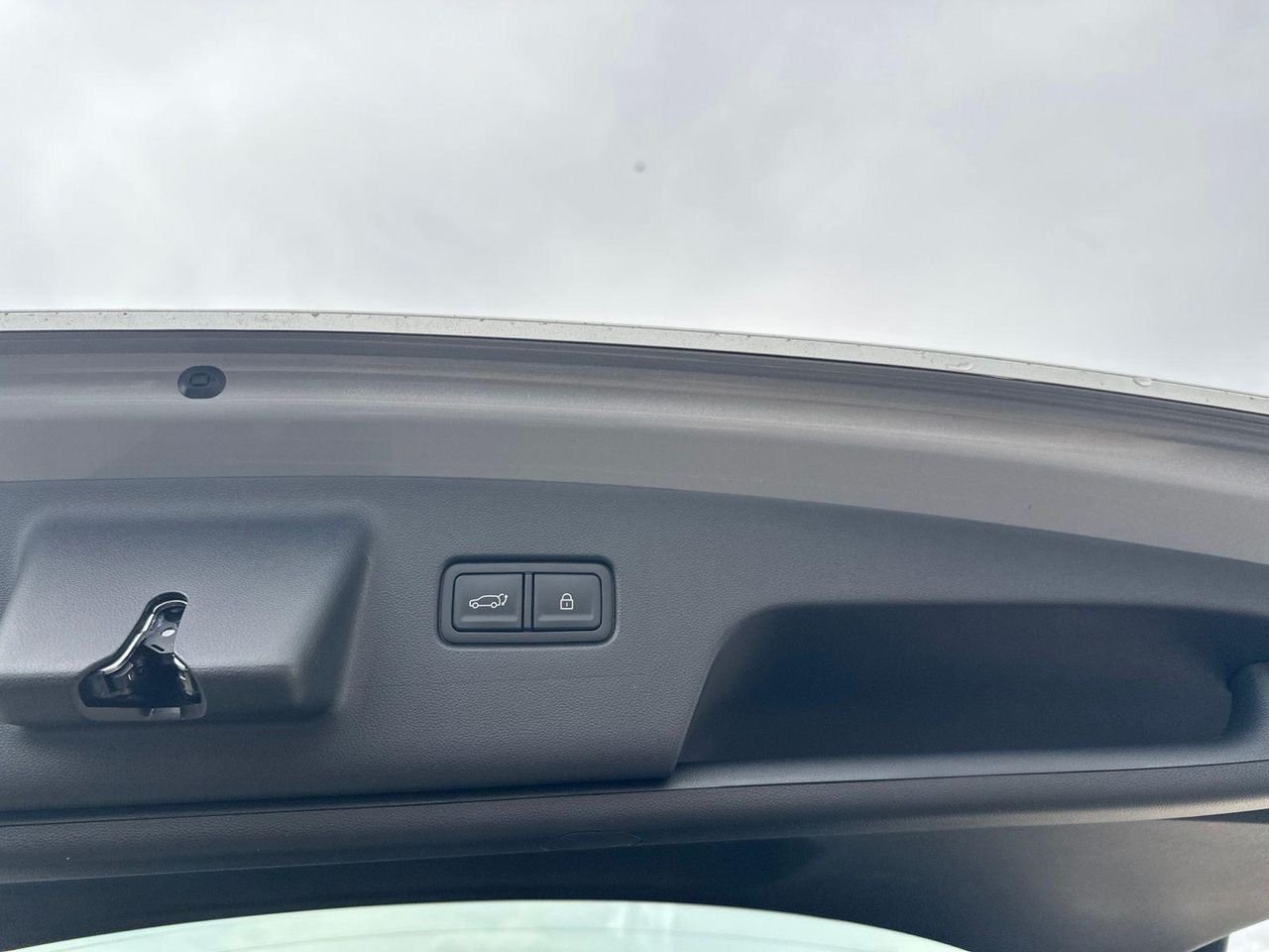 New 2026 Silver Hyundai Limited AWD image 31