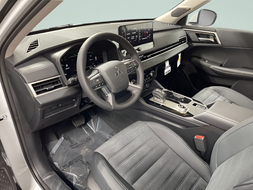 New 2026 White Diamond Mitsubishi SE image 20