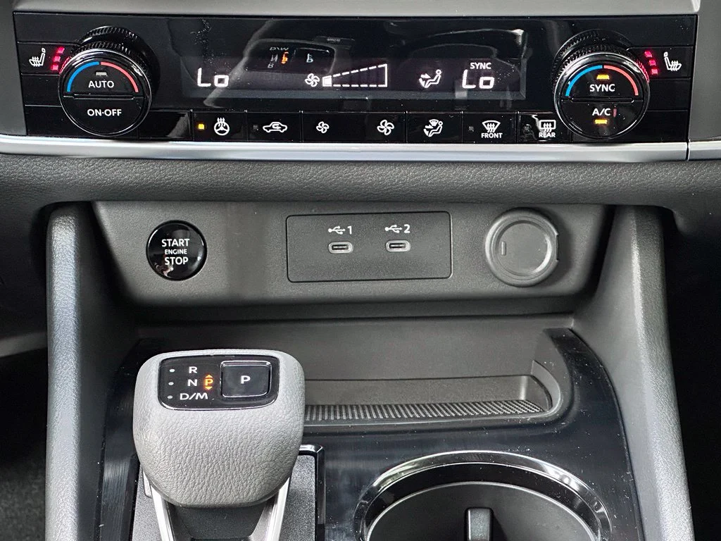 New 2026 Everest White Pearl Tricoat Nissan Dark Armor image 24