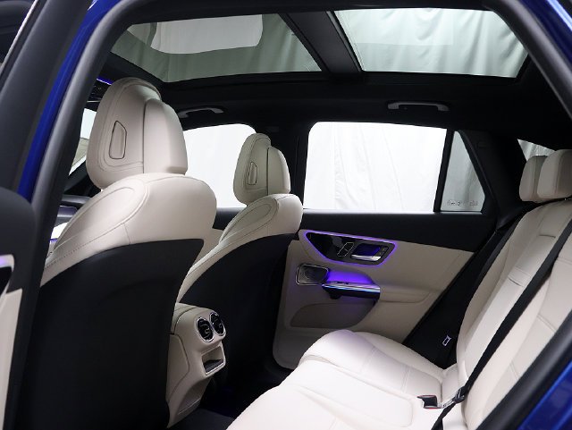 New 2027 Starling Blue Metallic Mercedes-Benz GLC 300 image 40
