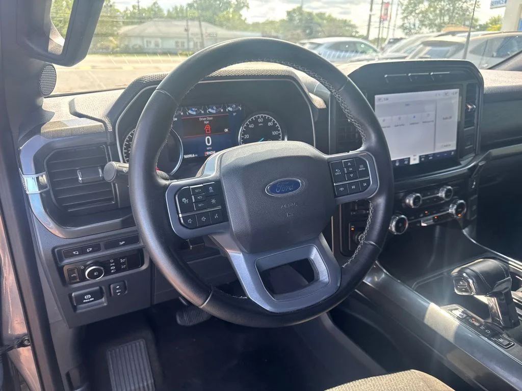 Used 2023 Gray Metallic Ford XLT image 12