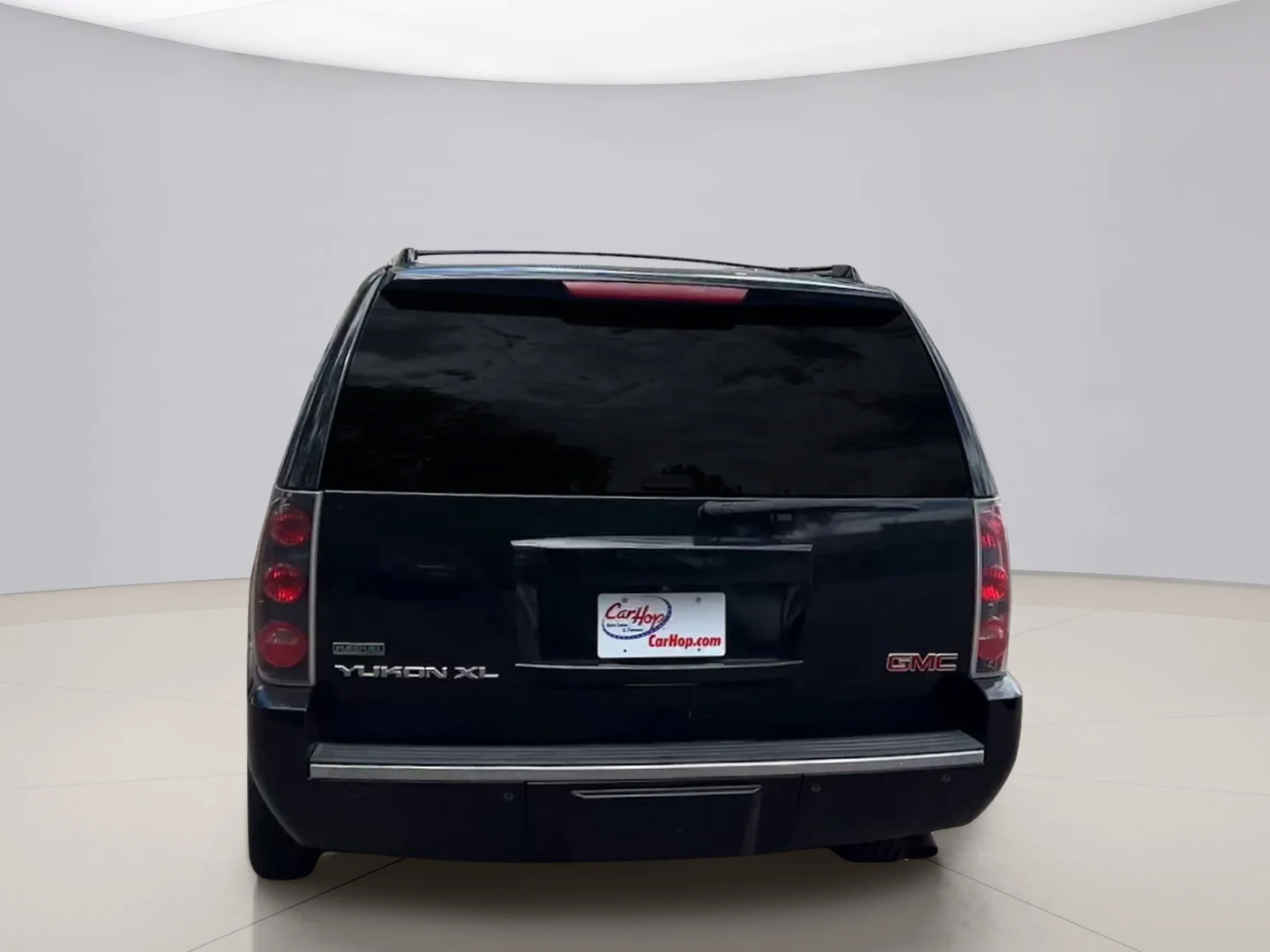 Used 2010 Black Gmc DENALI image 4