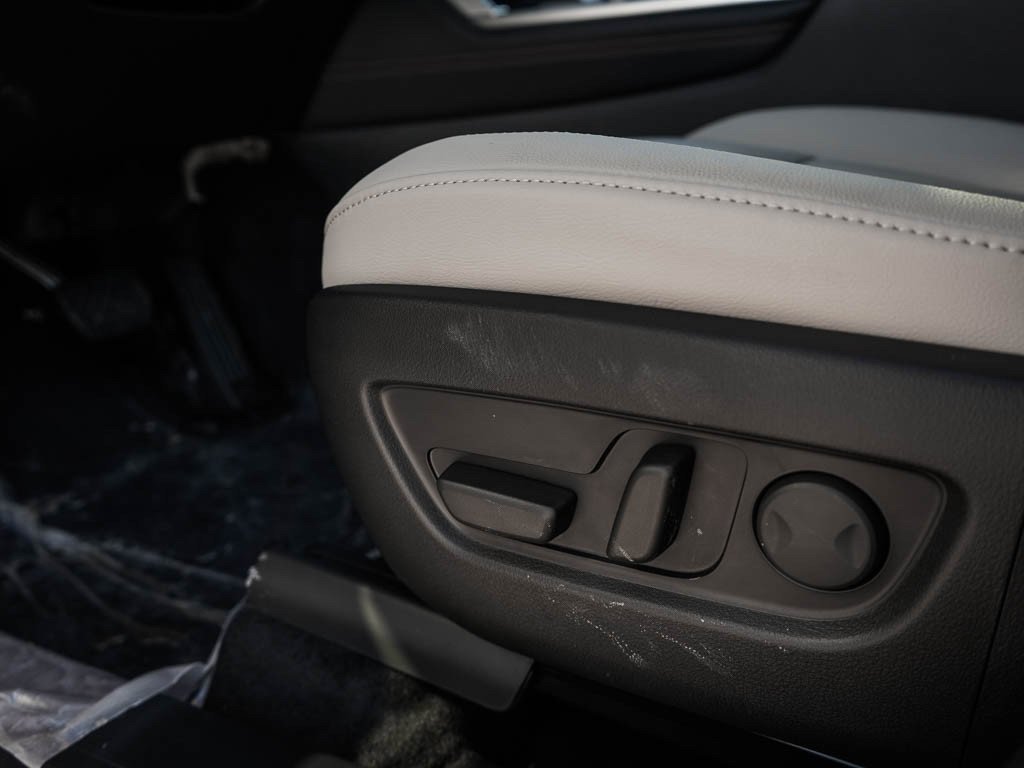 New 2026 Rhodium White Premium Mazda 3.3 Turbo Premium Sport AWD image 19