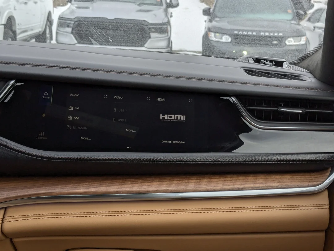 New 2025 Black Jeep Summit Reserve - - 4x4 - Panoramic Sunroof - Palermo Leather - McIntosh Audio & More! image 24