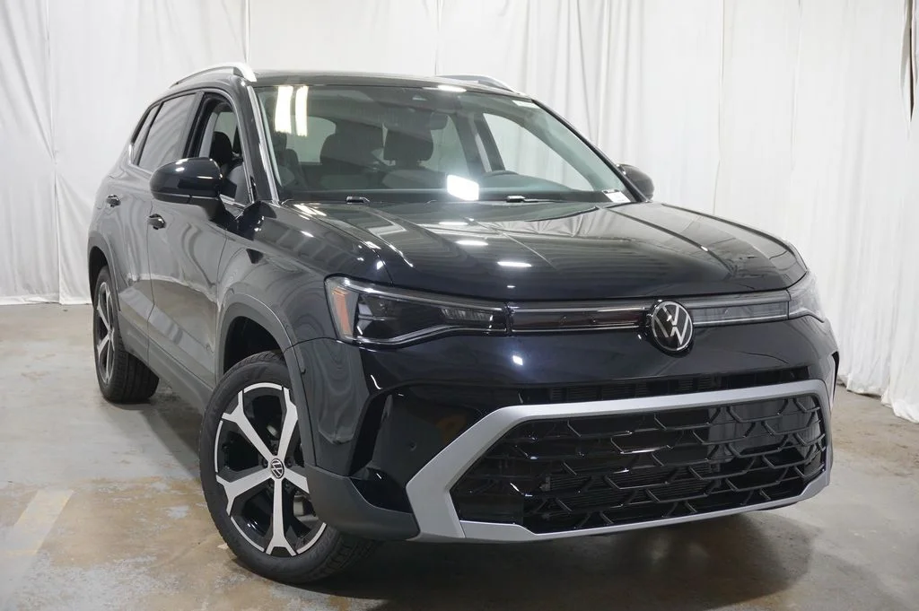 New 2026 Black Volkswagen 1.5T SEL image 4