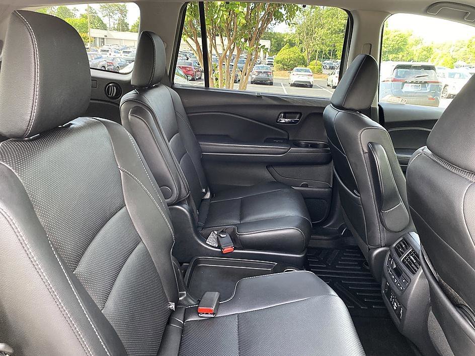 Used 2020 Silver Metallic Honda Elite image 21