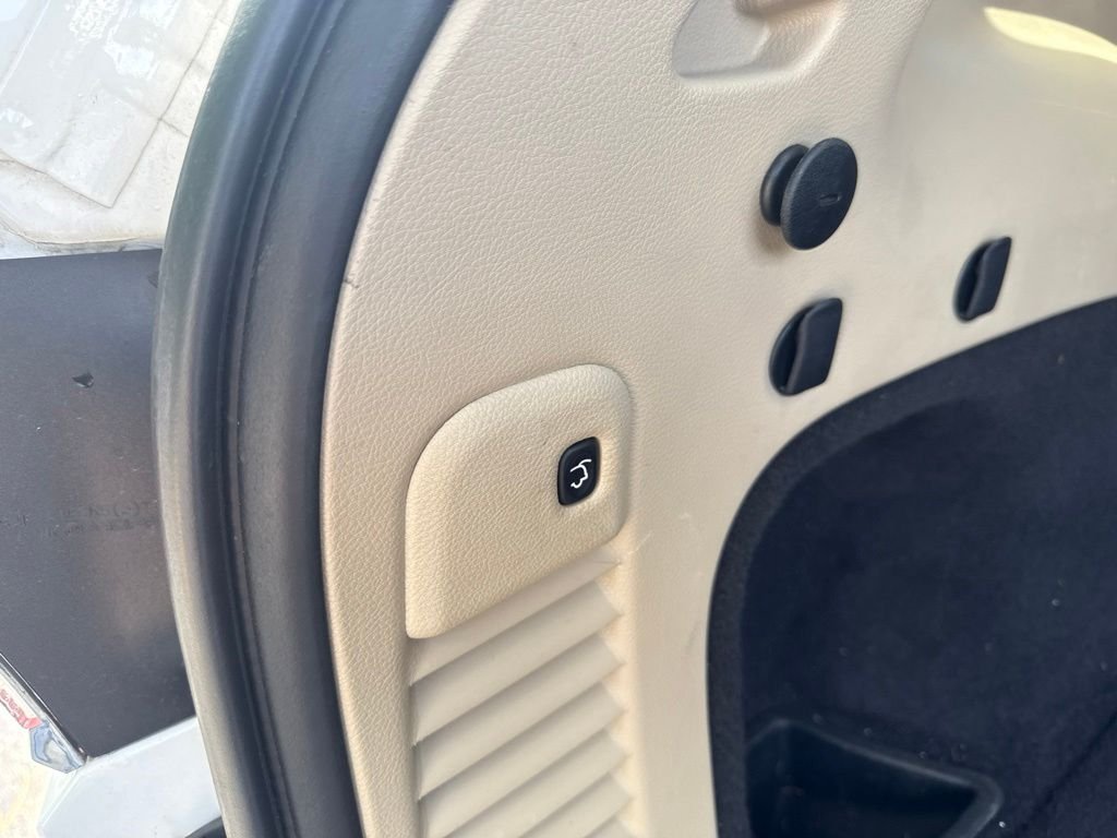 Used 2020 White Jeep Limited image 14