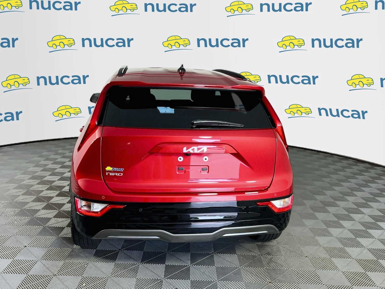 Used 2023 Runway Red Kia Wind image 6