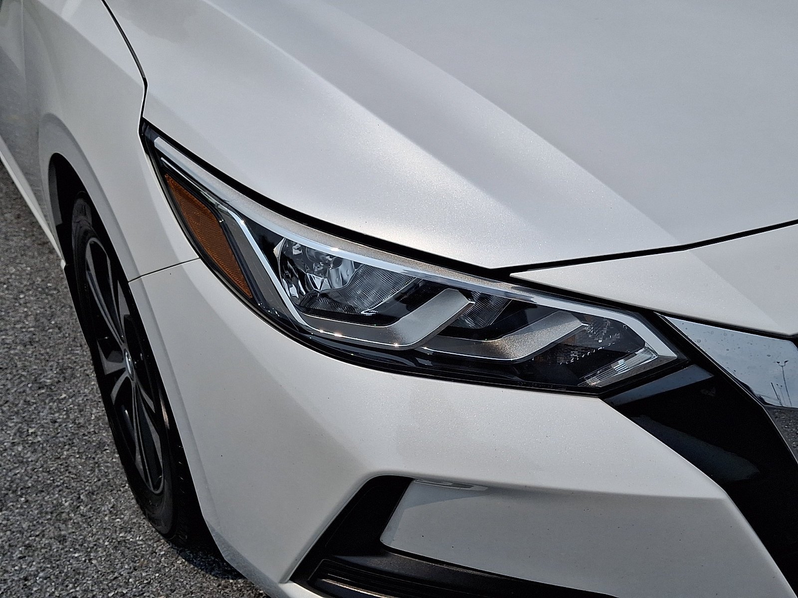 Used 2020 Aspen White Tricoat Nissan SV image 10