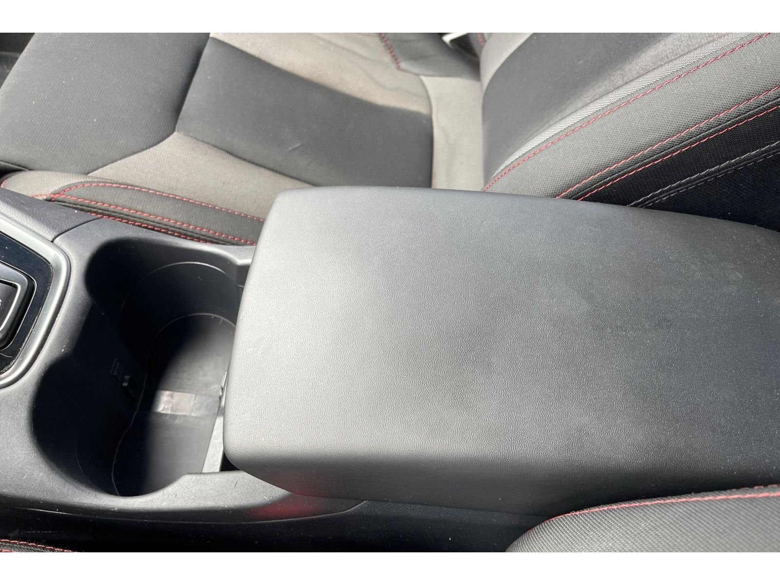 Used 2022 IGNITION RED Subaru Base image 28