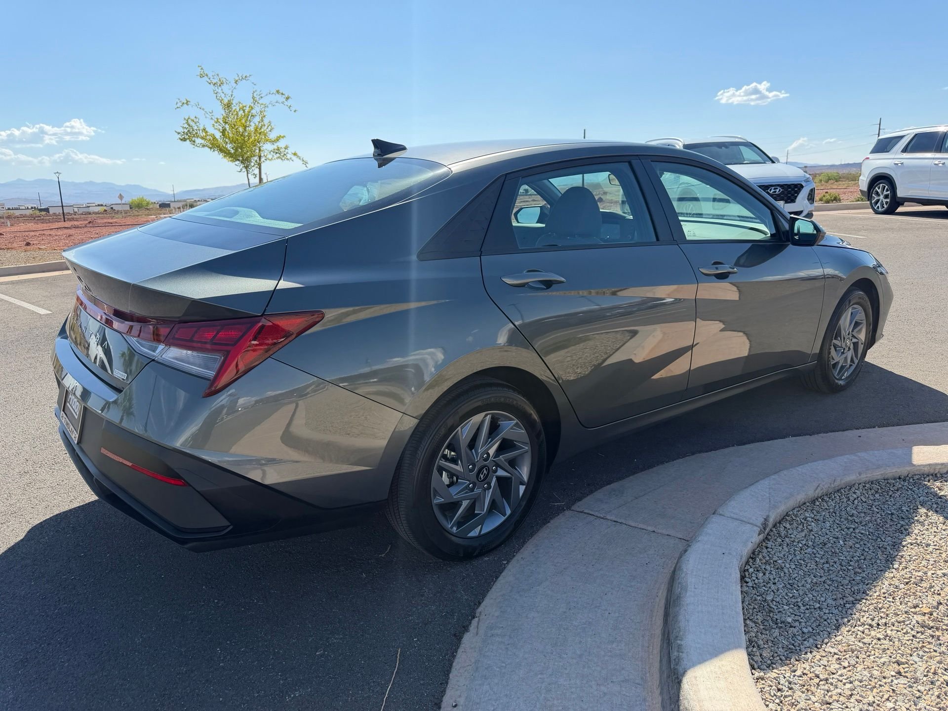 Certified Used 2025 Gray Hyundai Blue image 6