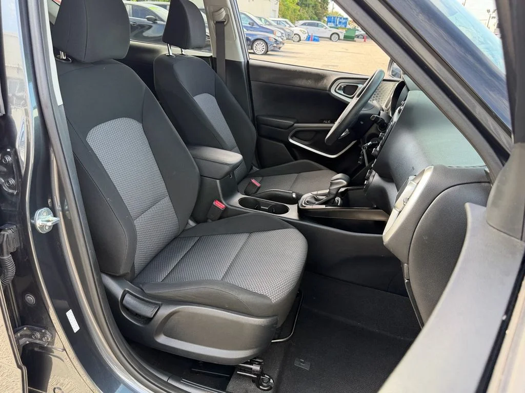 Used 2022 Gray Kia LX image 19