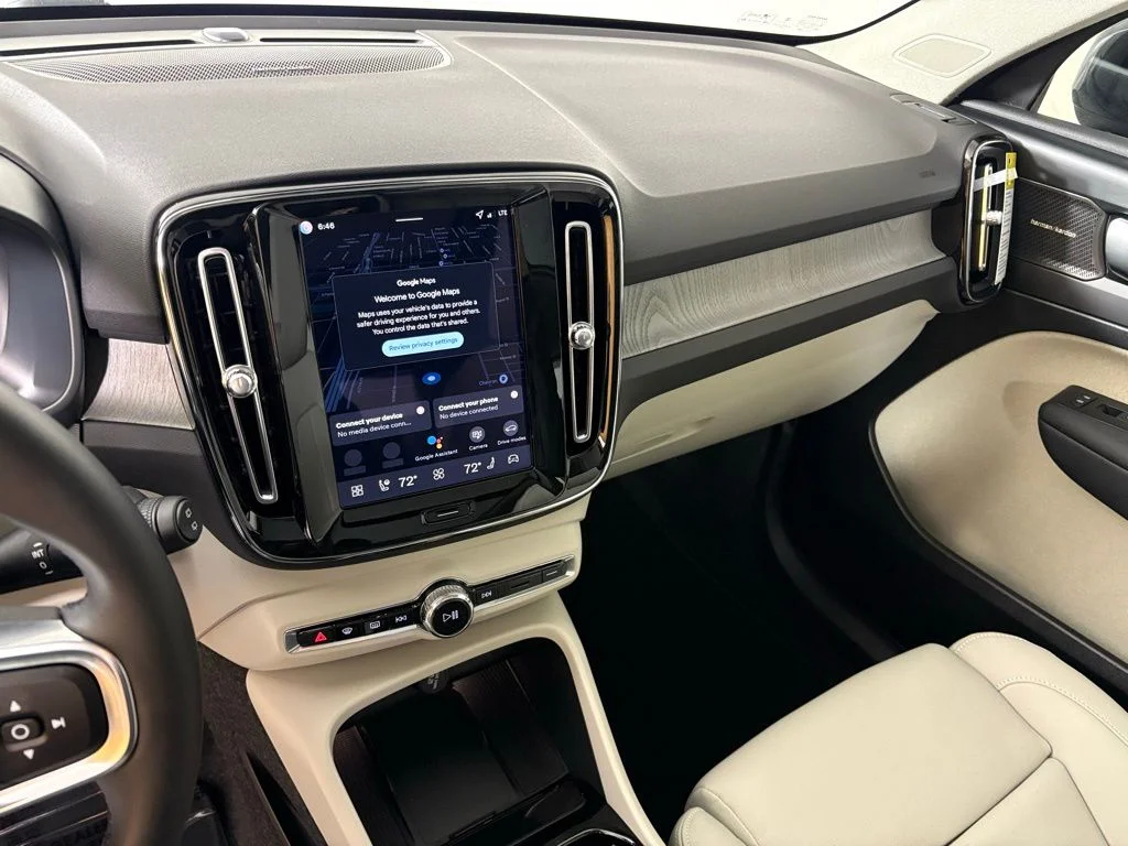 New 2026 Aurora Blue Volvo Ultra image 25
