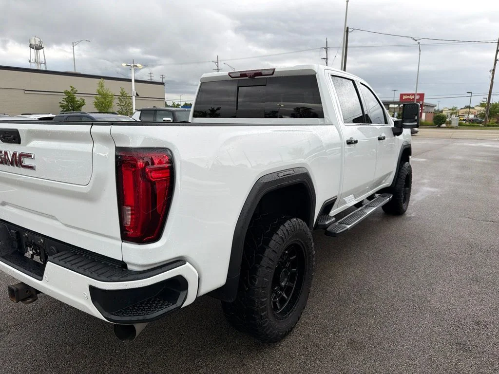 Used 2020 White GMC Denali image 6