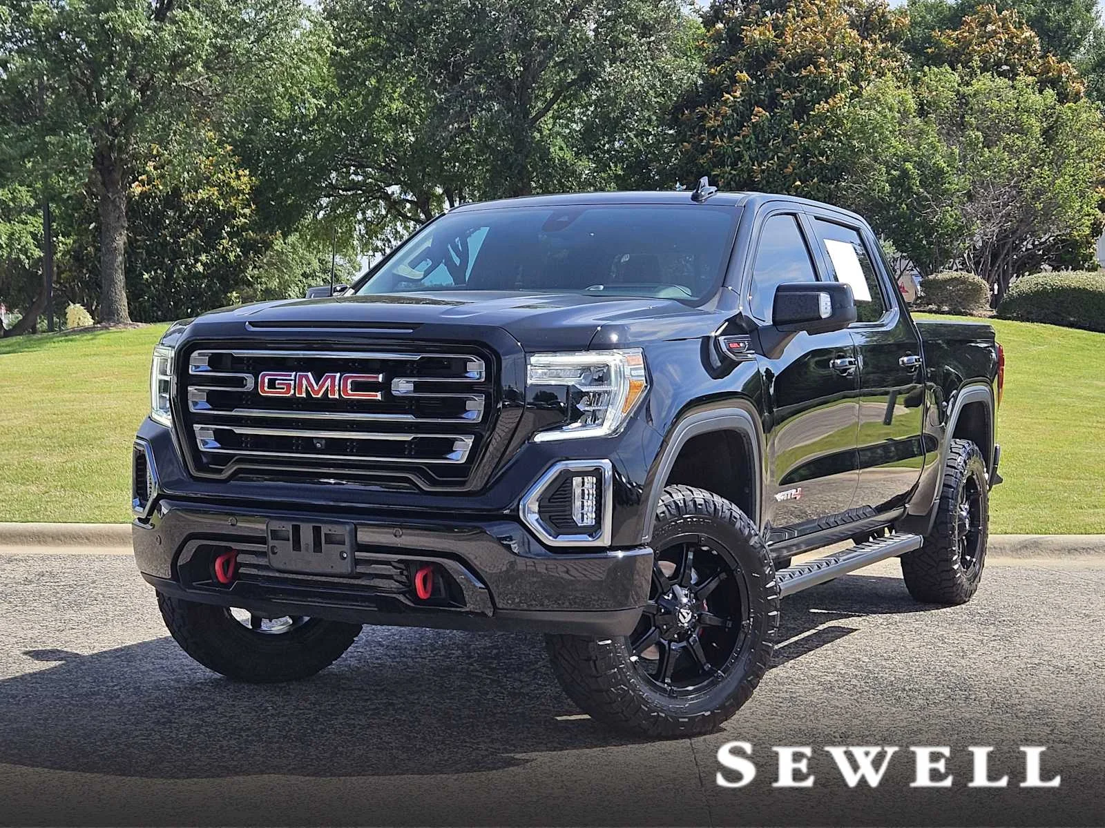 2021 GMC Sierra 4WD Crew Cab Short Box AT4's photo