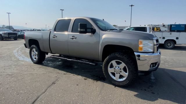 Used 2013 GRAYSTONE METALLIC Chevrolet LTZ image 2
