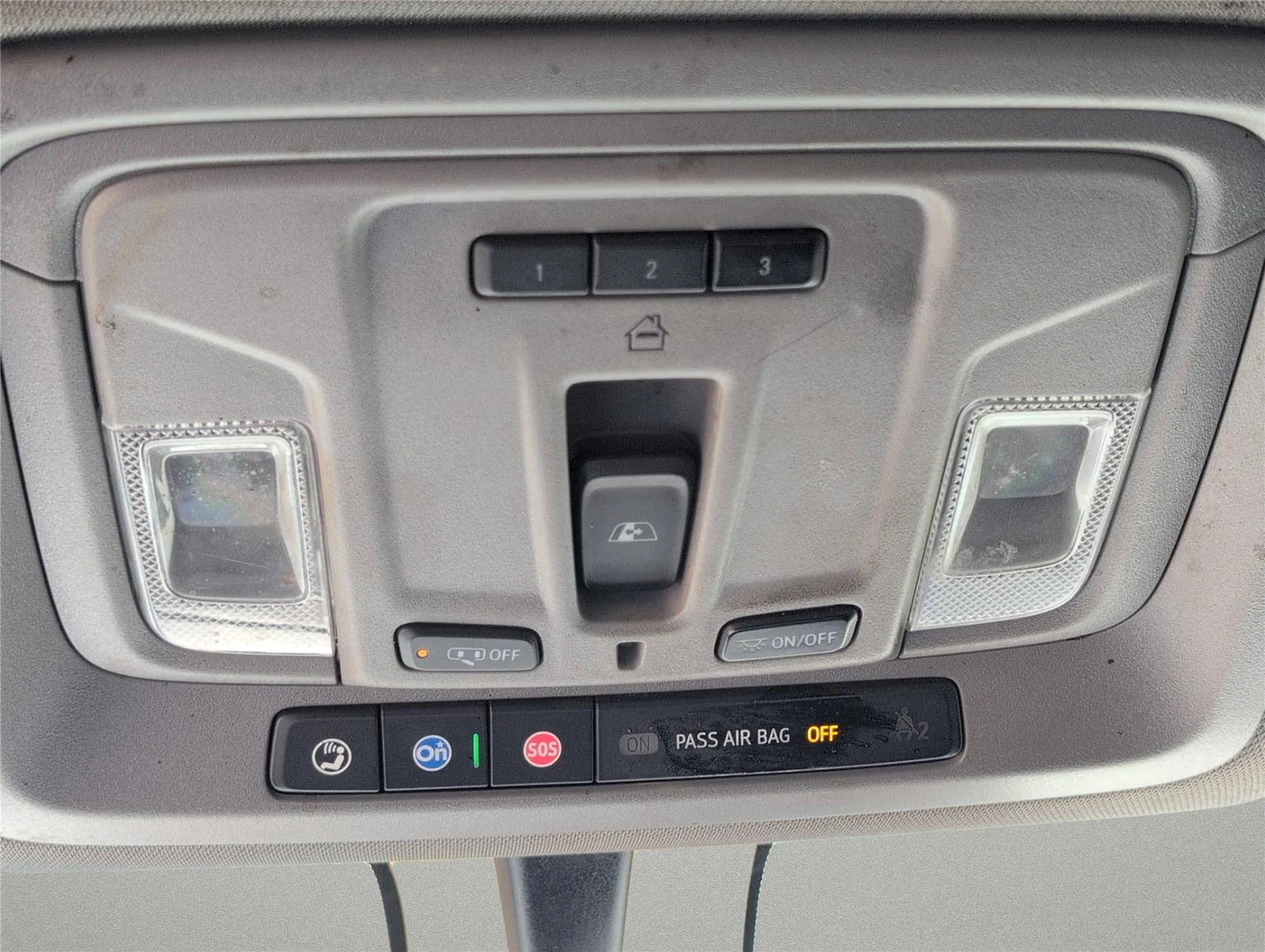 Used 2023 Silver Ice Metallic Chevrolet LT image 13