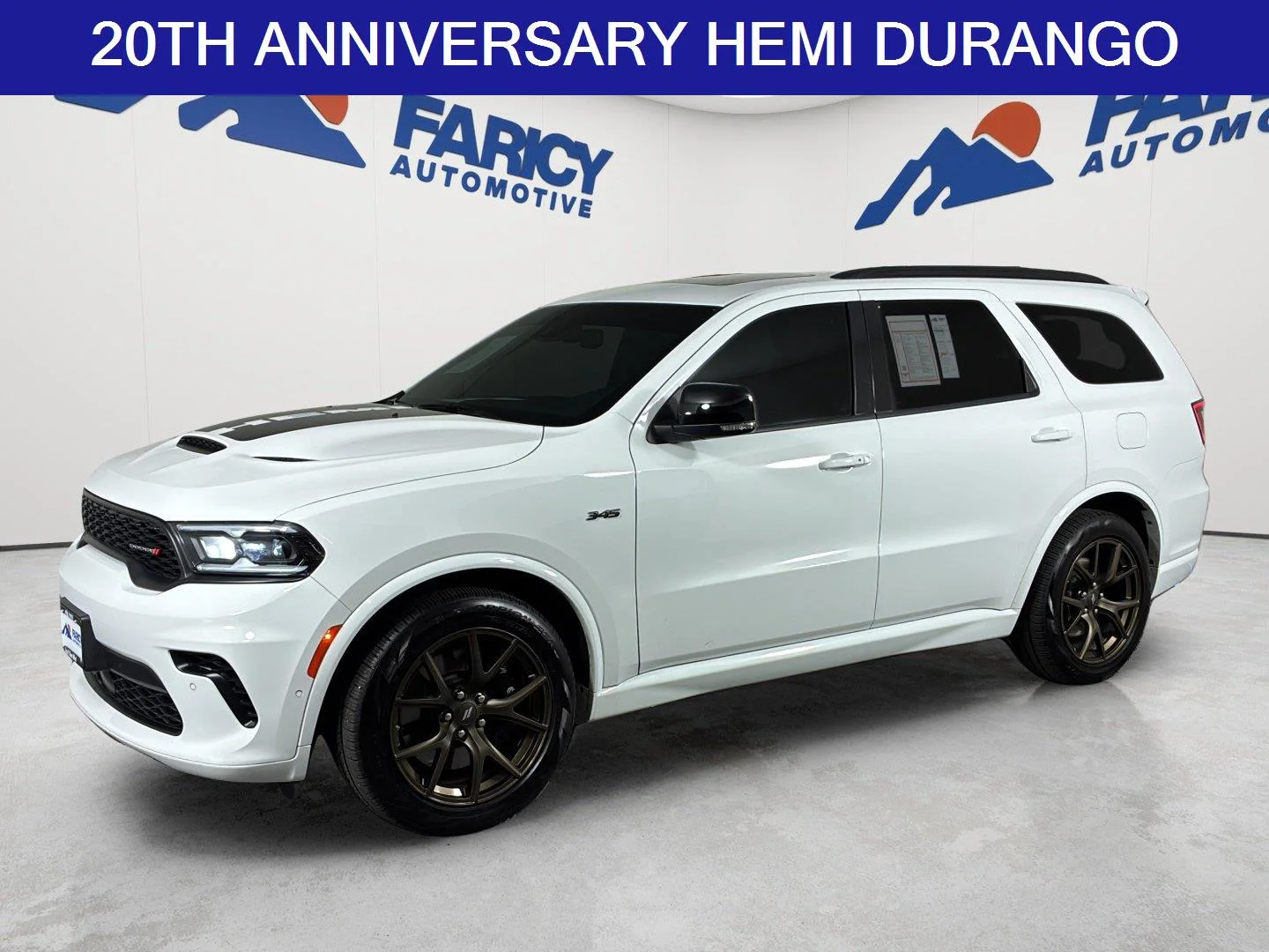 Used 2025 White Knuckle Clearcoat Dodge R/T 20th Anniversary Premium image 1