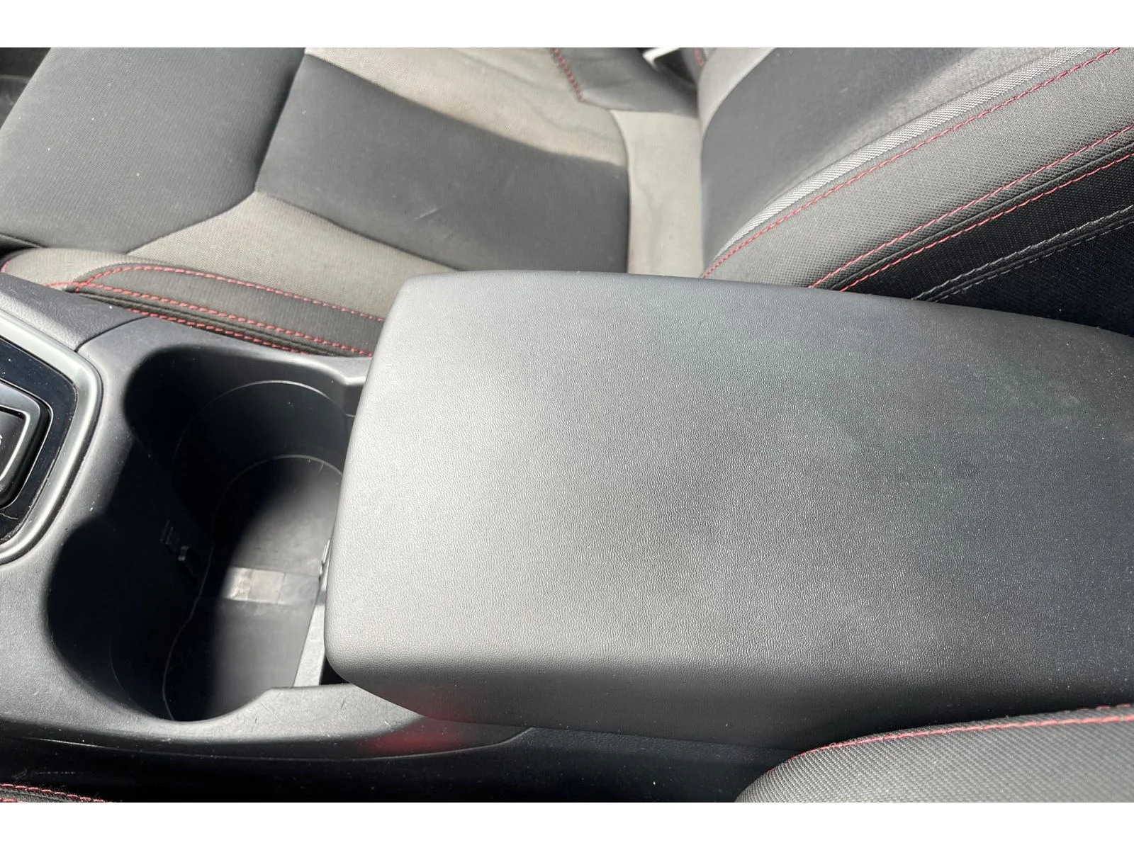 Used 2022 IGNITION RED Subaru Base image 28