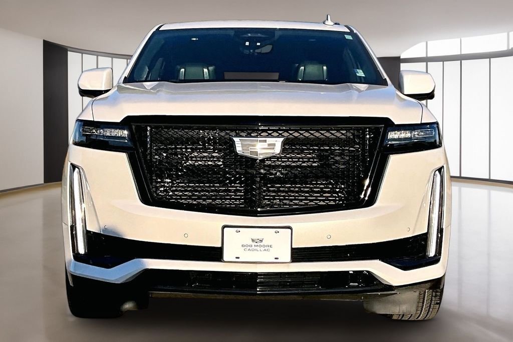 Used 2023 White Cadillac Sport Platinum image 3