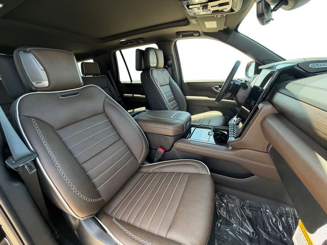 Used 2026 Black GMC Denali Ultimate image 16