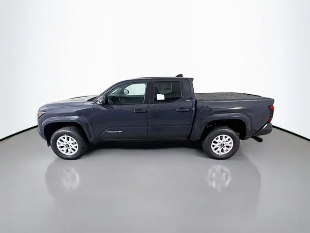 Used 2026  Toyota SR5 image 4