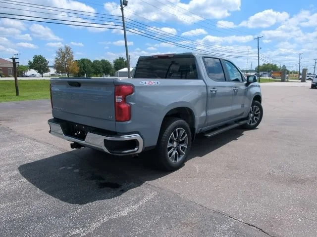 Used 2024 Slate Gray Metallic Chevrolet LT (2FL) image 14